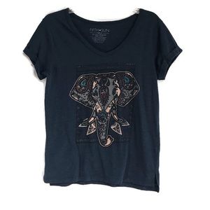 Fifth Sun Tee Shirt Elephant graphic Top Short Sleeve Size Medium, Navy